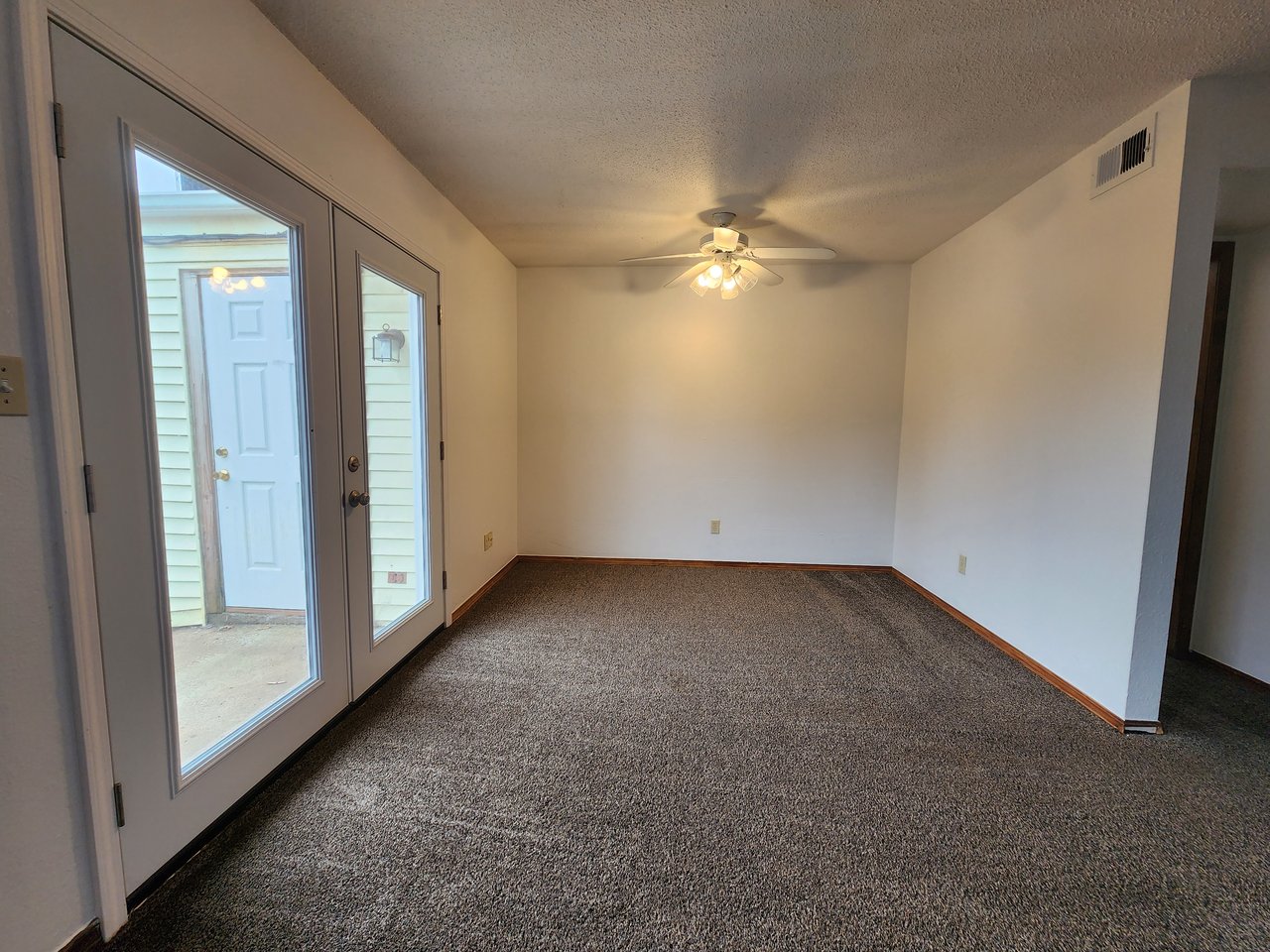 3901 North Kickapoo Unit 7