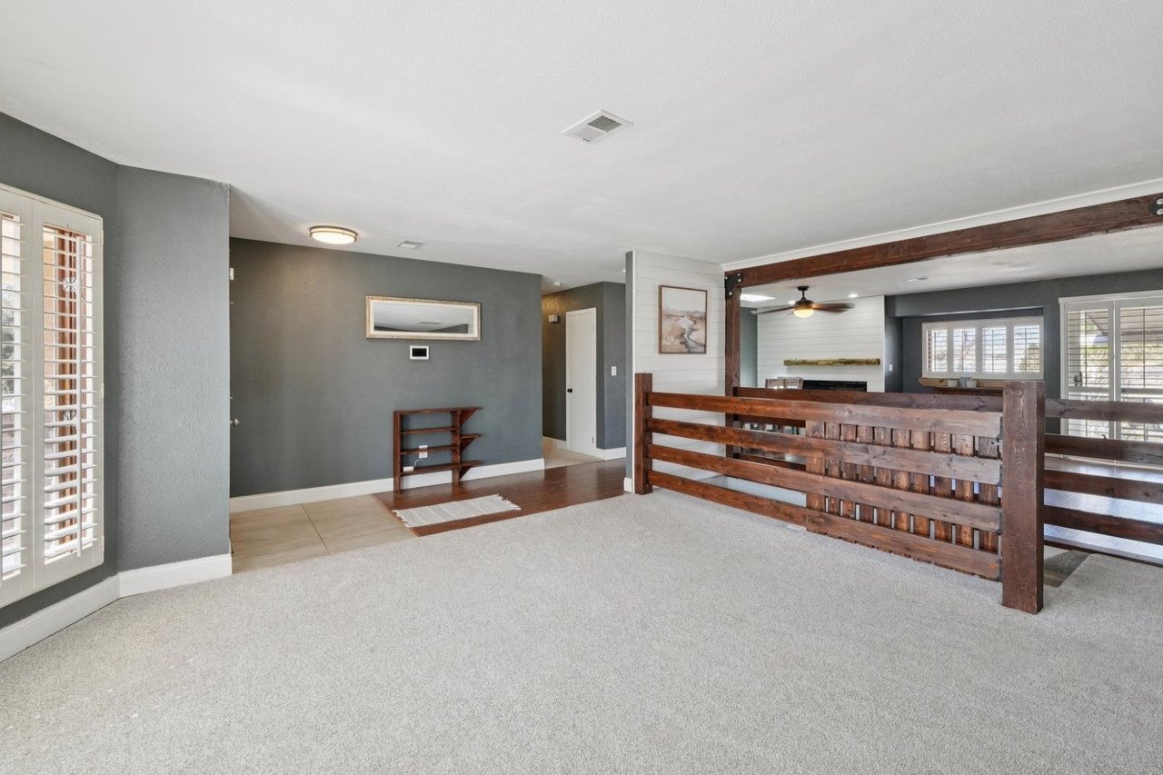 1003 W Camino Al Cielo Dr