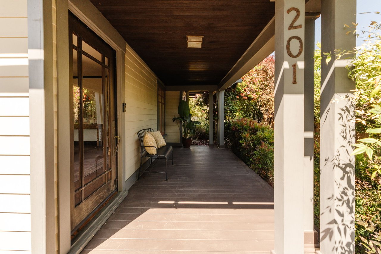201 N Avenue 52 in Highland Park