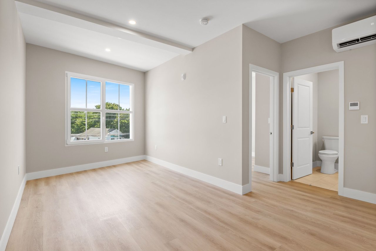 298 Main Street, 3B