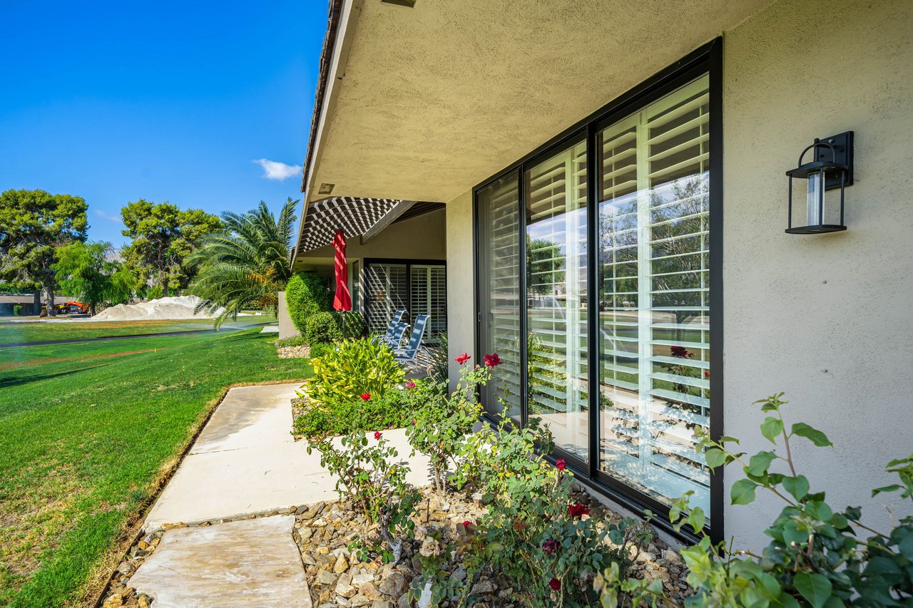 5 Seton Court
