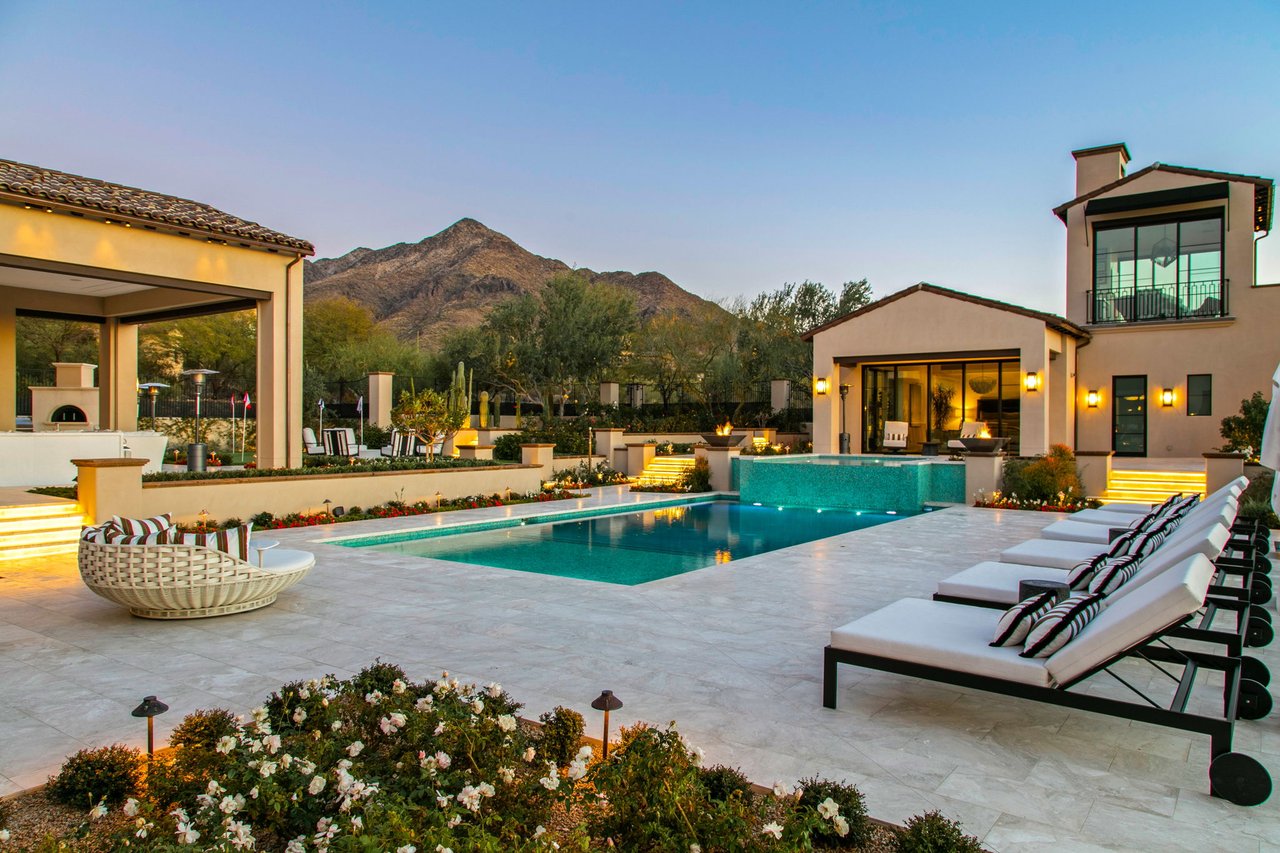 10927 E Windgate Pass Drive, 1519