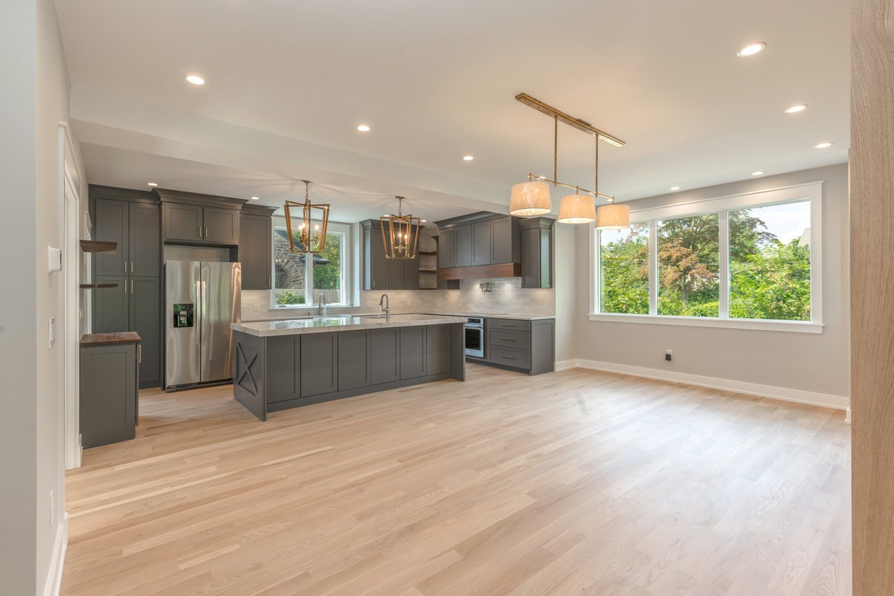 161 Carpenter Ln, Philadelphia, PA 19119