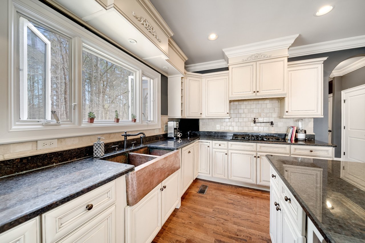 5432 Parker Branch Rd