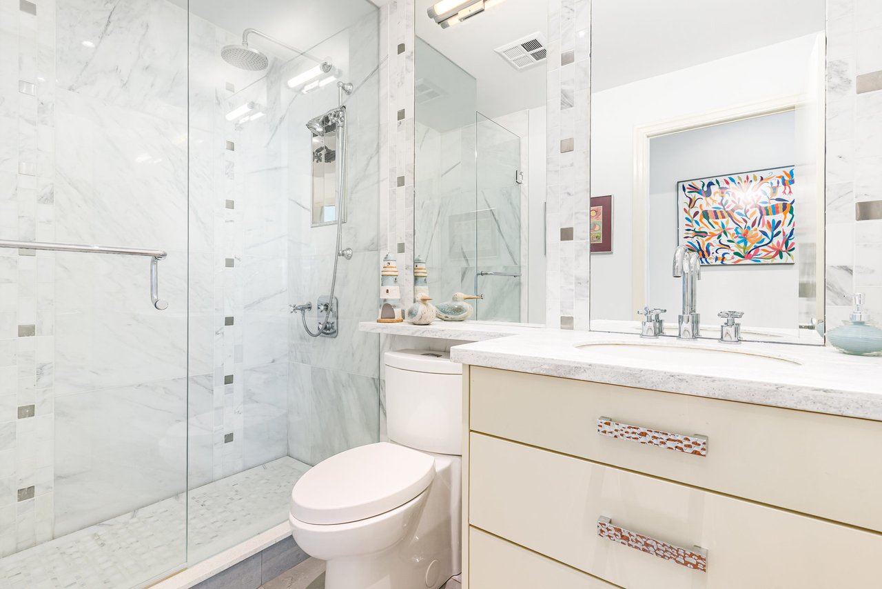 300 Bloor Street East, Suite 2107