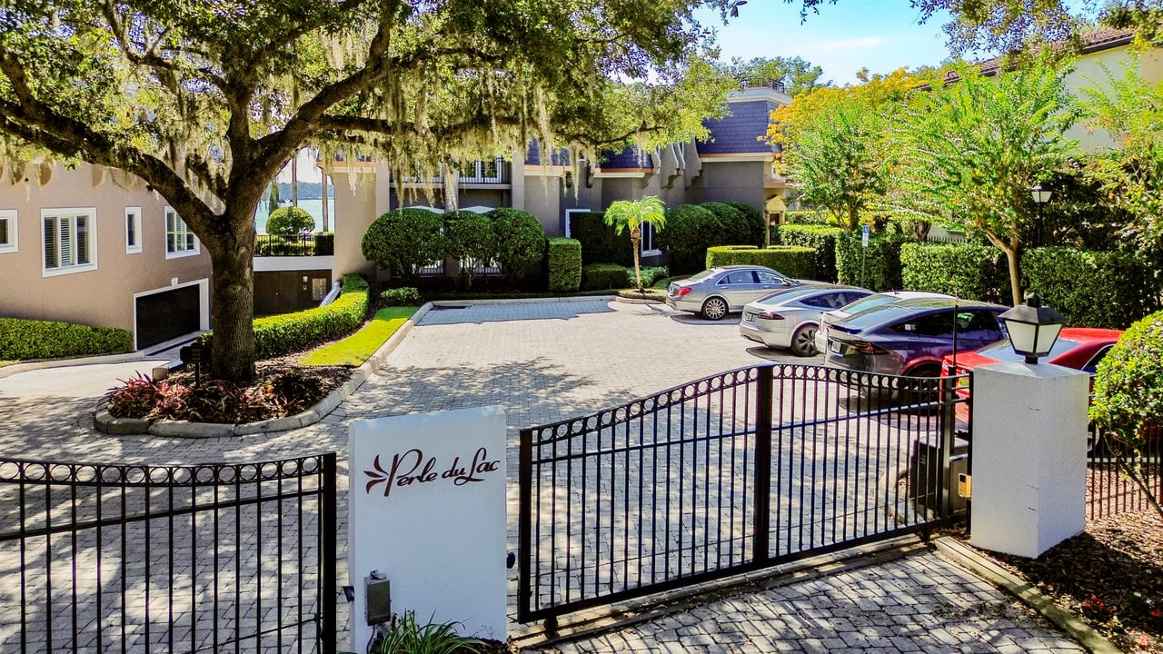 Elegant Lake Virginia Residence in Winter Park's Perle du Lac