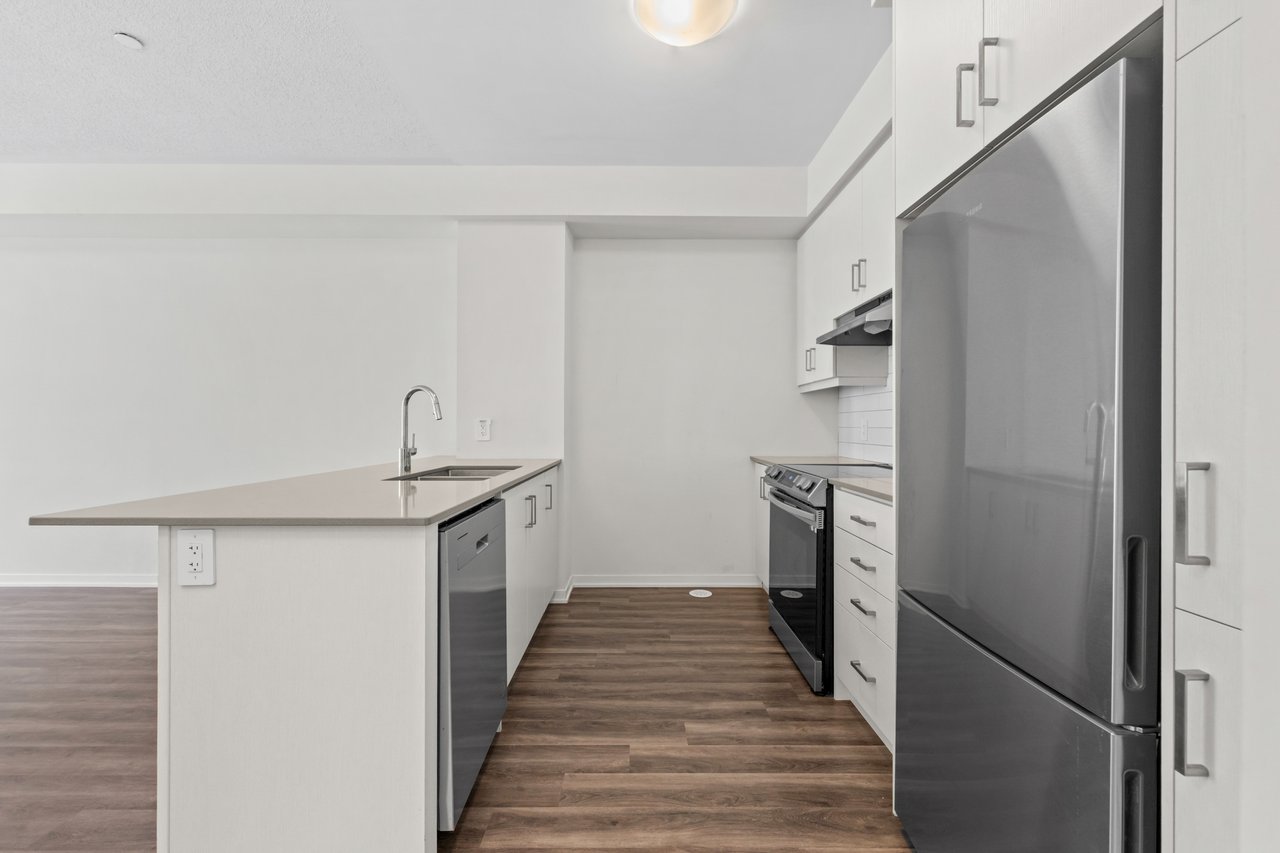 31 Honeycrisp Cres Townhouse 57