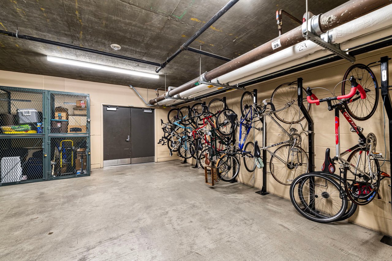 438 West Grand Ave #410