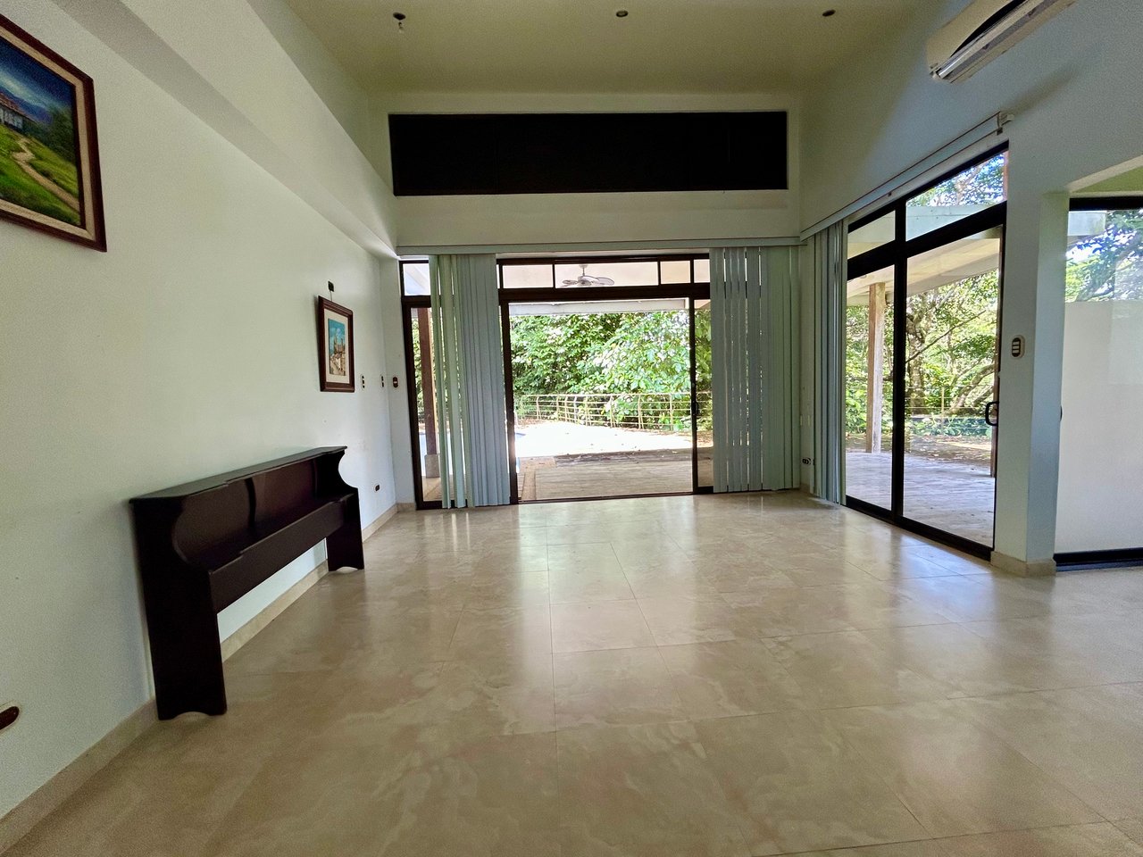 Fixer-Upper Home with an studio Office in Palmar Norte on a 4-Hectare Property