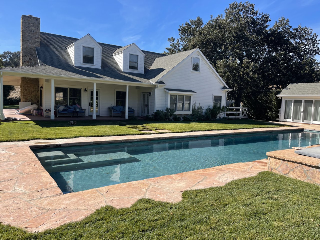 Country Farmhouse for Rent