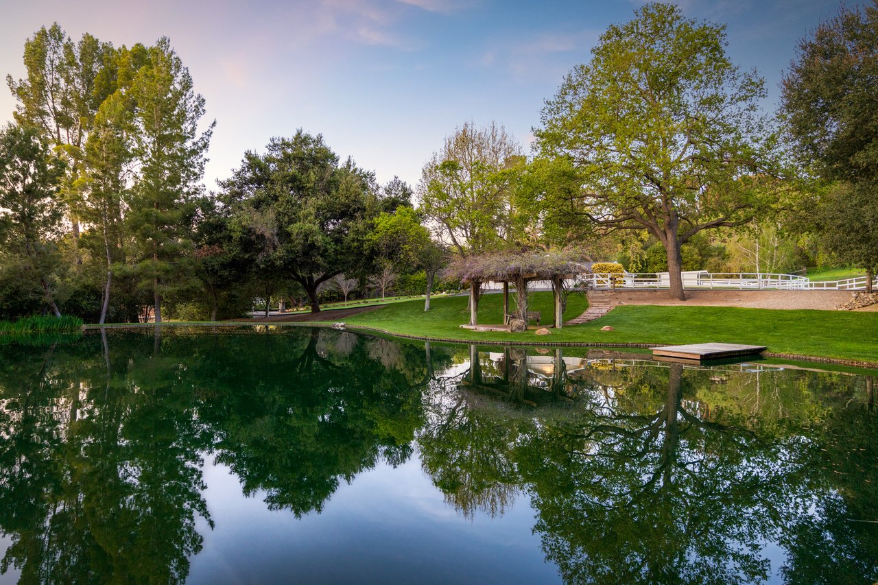 Private Mini Estate on 3+ Acres