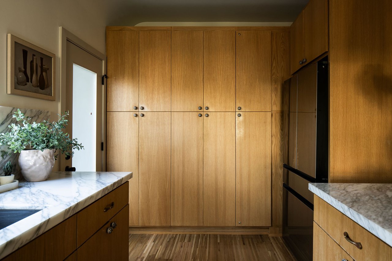 Vacant Trophy Silverlake Triplex With Reservoir Views