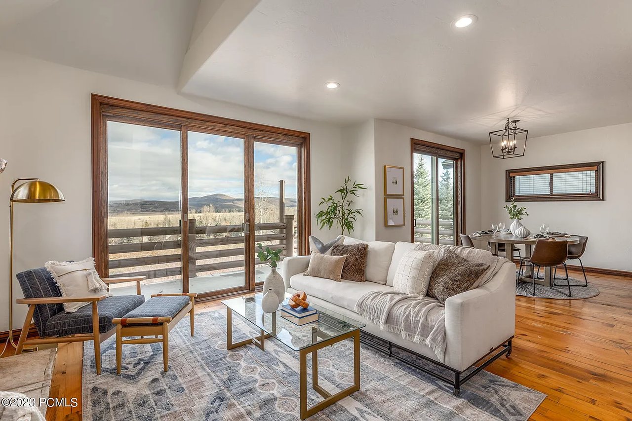 5506 Cross Country Way