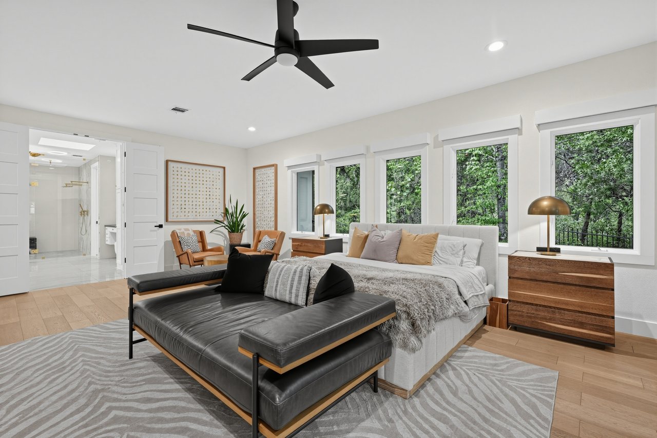 THE CANOPY 3.3 private acres in the heart of West Lake Hills.