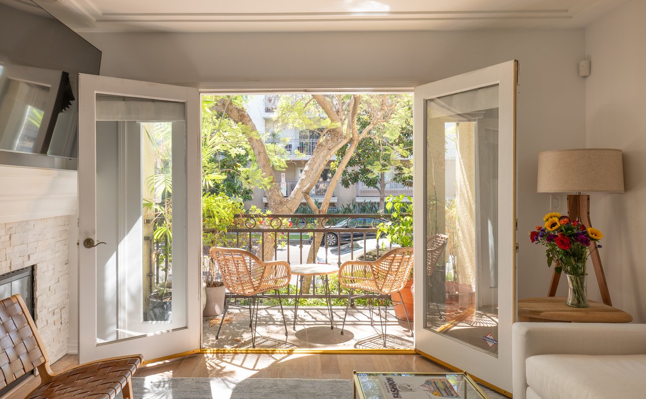 146 S Clark Dr Unit: 101, West Hollywood