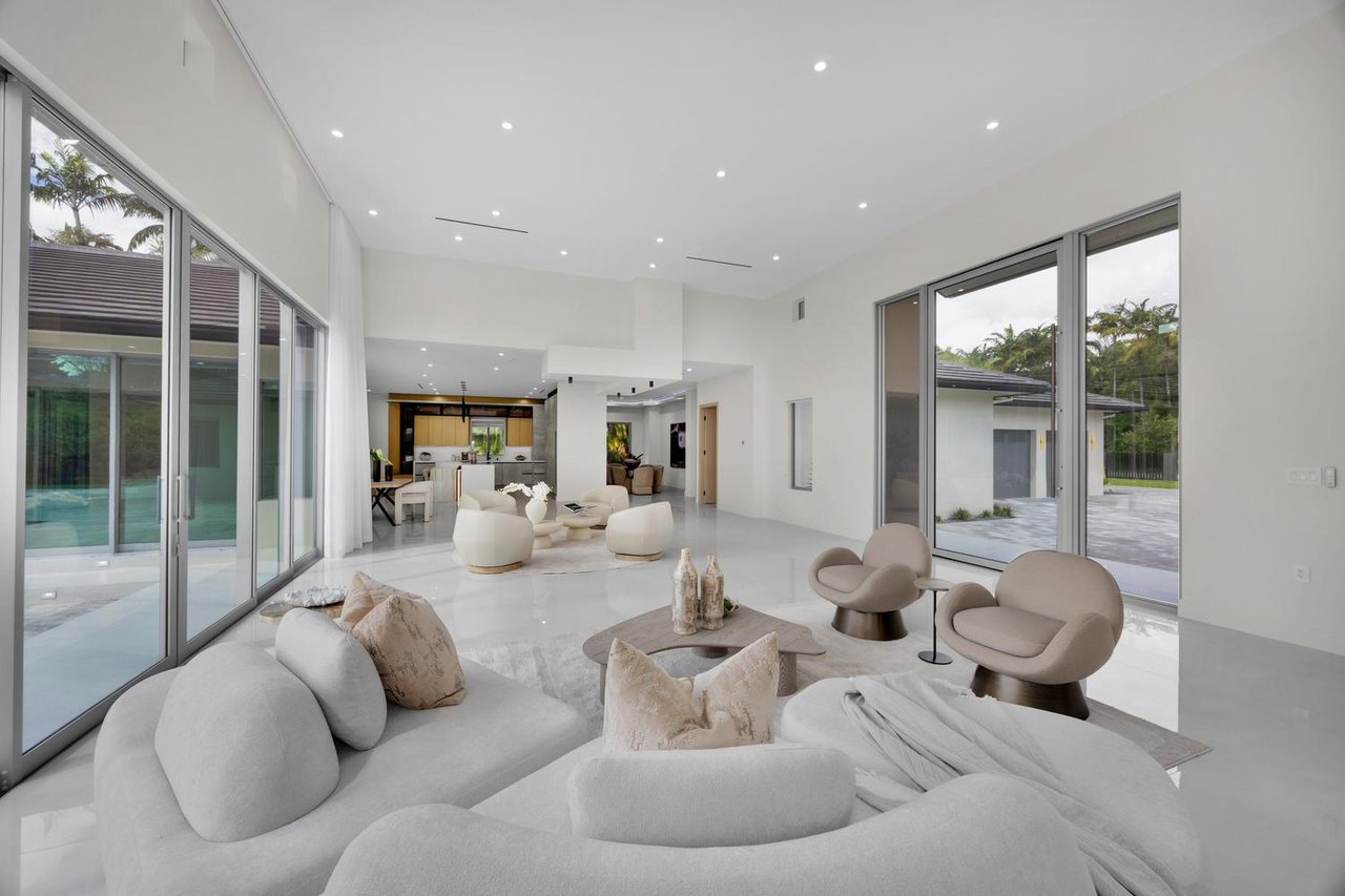 JUST LISTED: Modern Luxury Estate at 11240 SW 95th Street