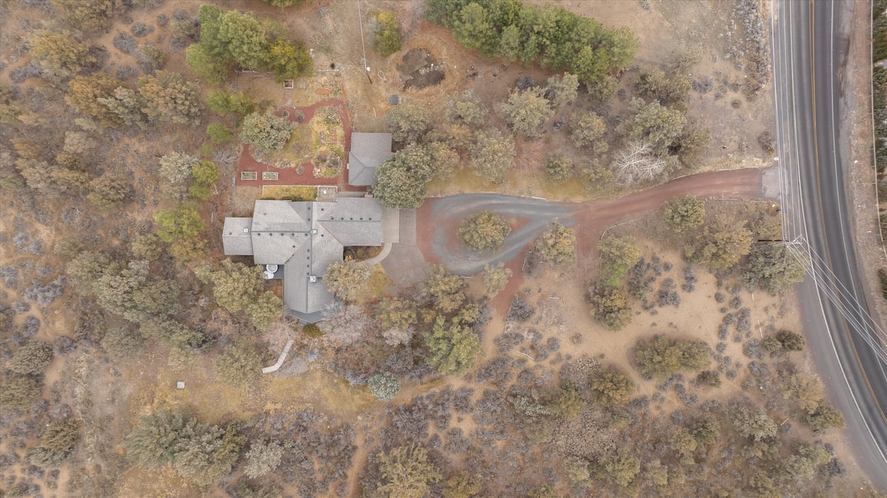 63545 Deschutes Market