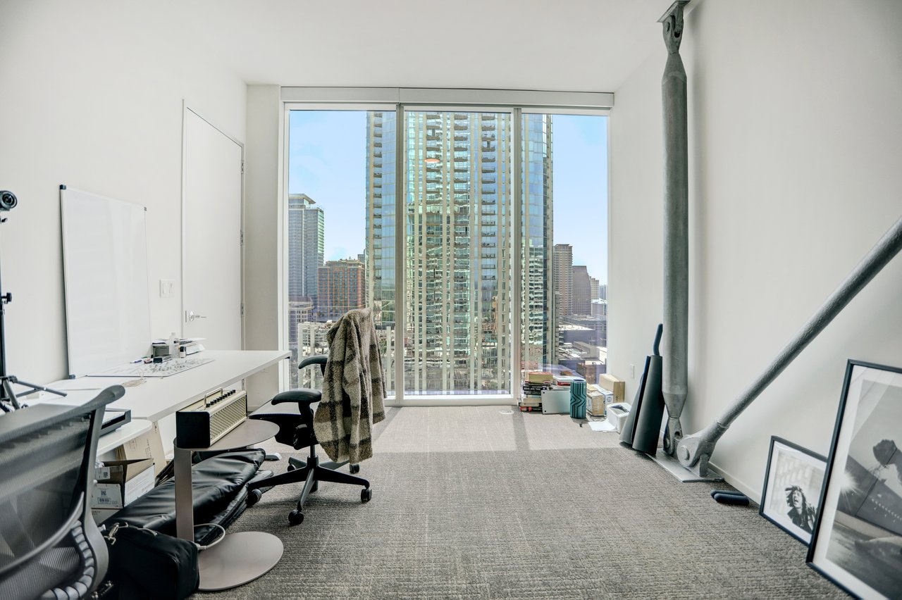 301 West Ave #2104