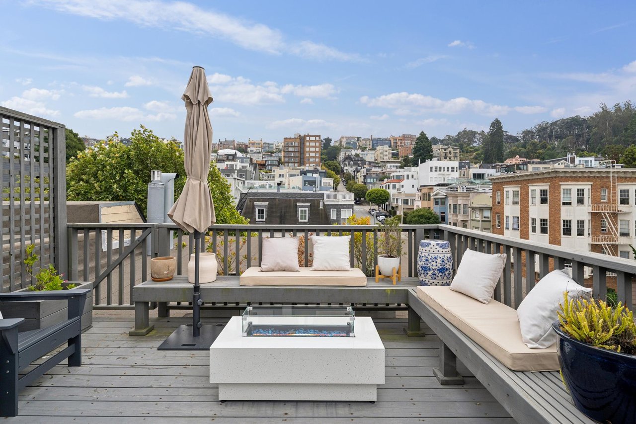 Completely Remodeled Luxury in Cow Hollow