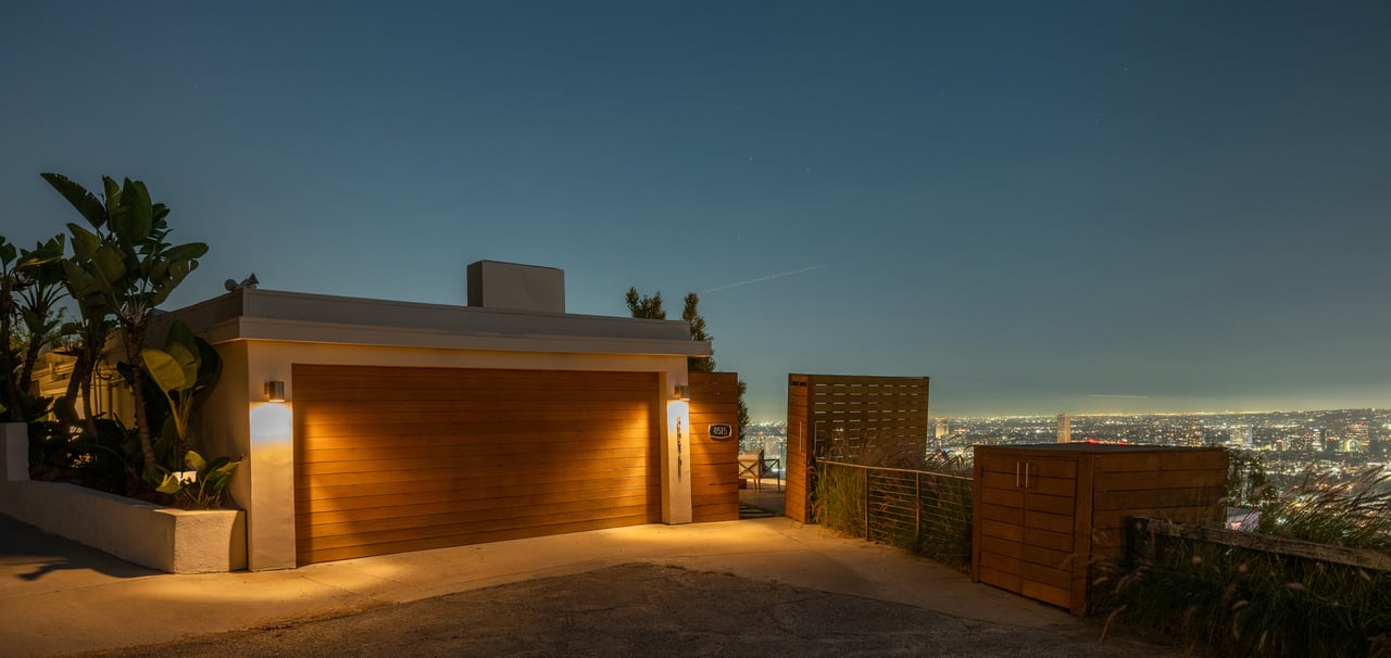 8515 Hedges Way, West Hollywood