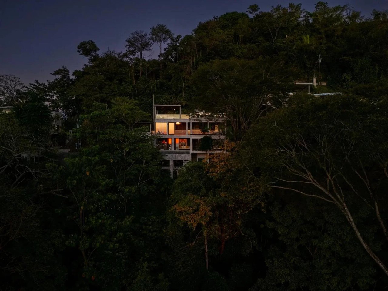 Rooftop Pool Modern Luxury Estate, Manuel Antonio, Puntarenas