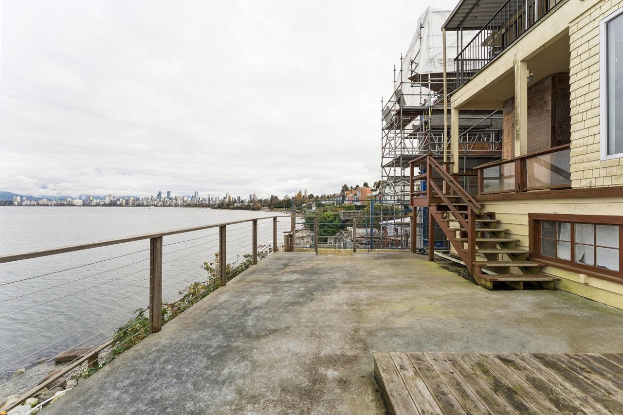3243 Point Grey Rd