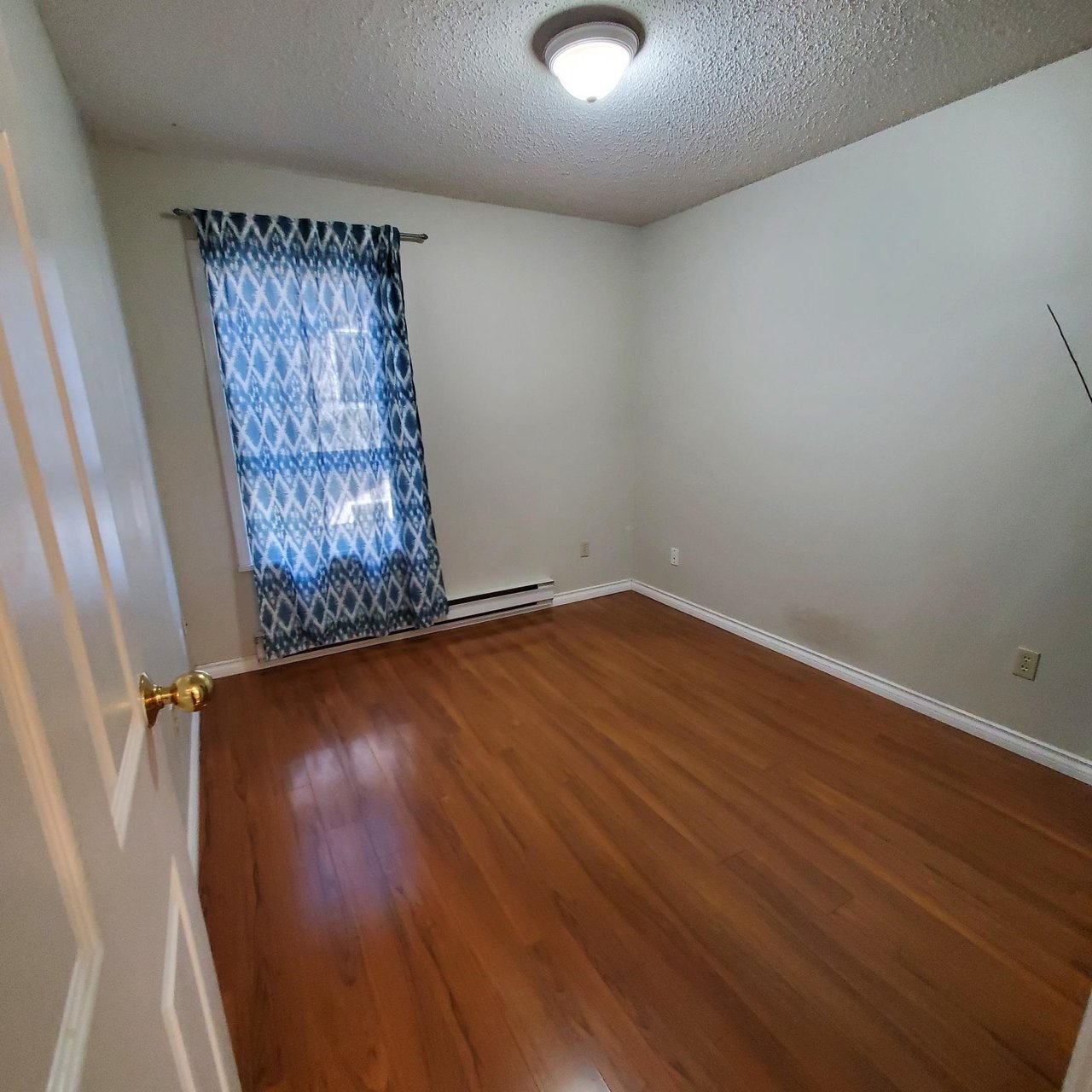 203-255 E 14th Ave
