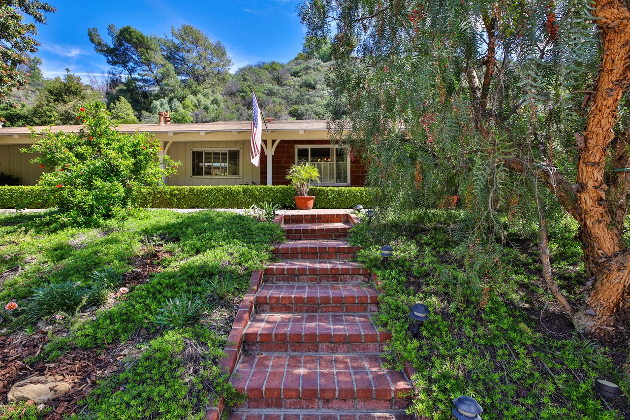 Bel Air Cottage