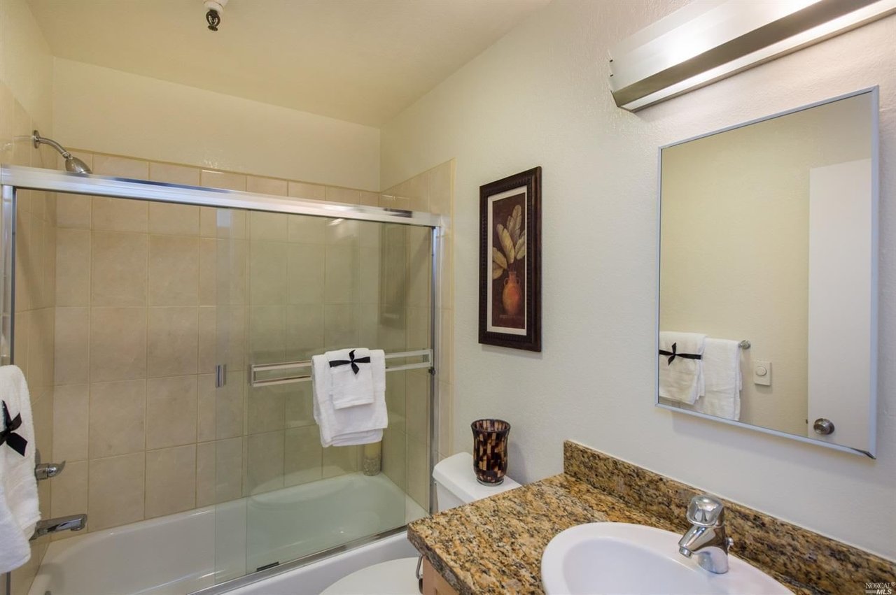 720 Petaluma Blvd S #12