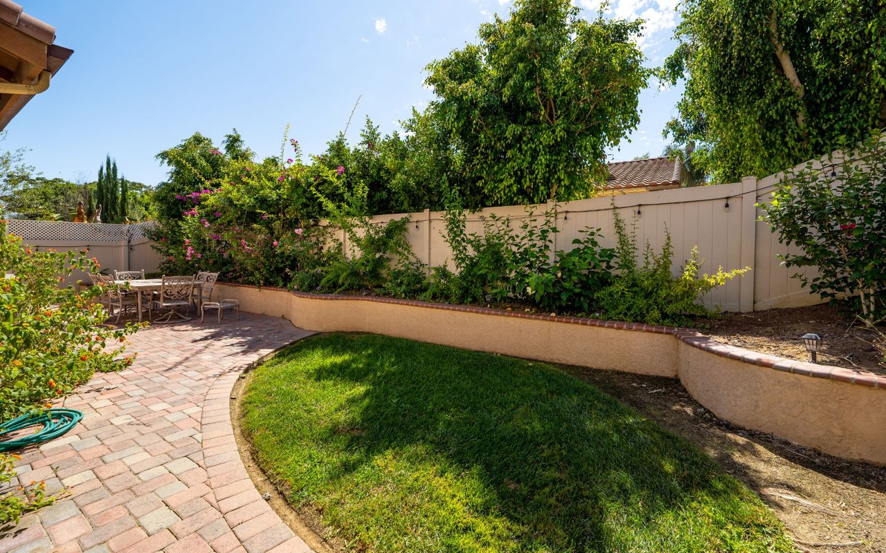 1273 Honeysuckle Avenue