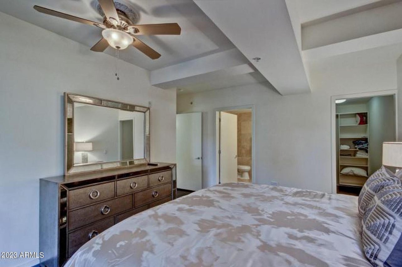7131 E Rancho Vista Dr, #5001