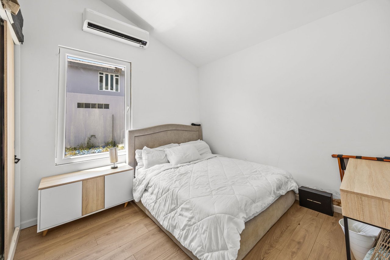 Boutique Tiny Home Oasis with Income Potential