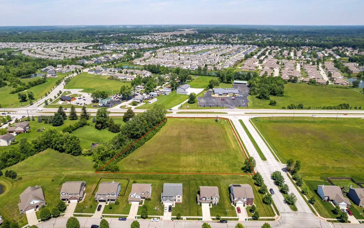 Why Signalized Corner Lots Are the Most Valuable Form of Commercial Land in Indiana