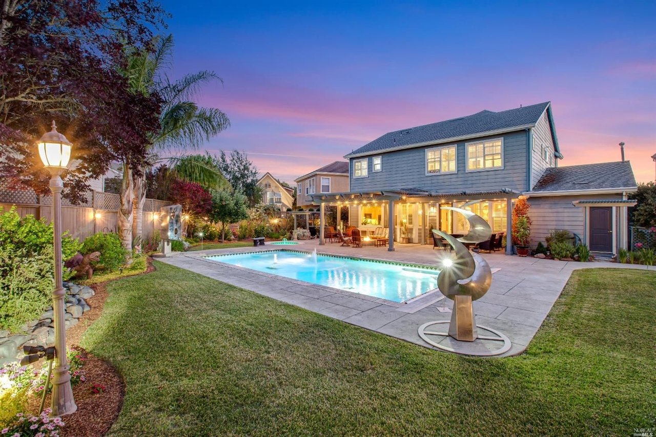 1876 Mallard Ln
