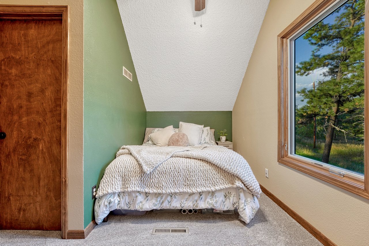 11125 Black Forest Road