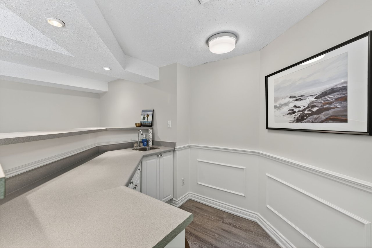 6 Falling Leaf Crt, Aurora