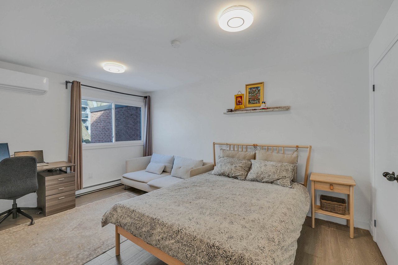 242 Milestone Crescent Unit: 115