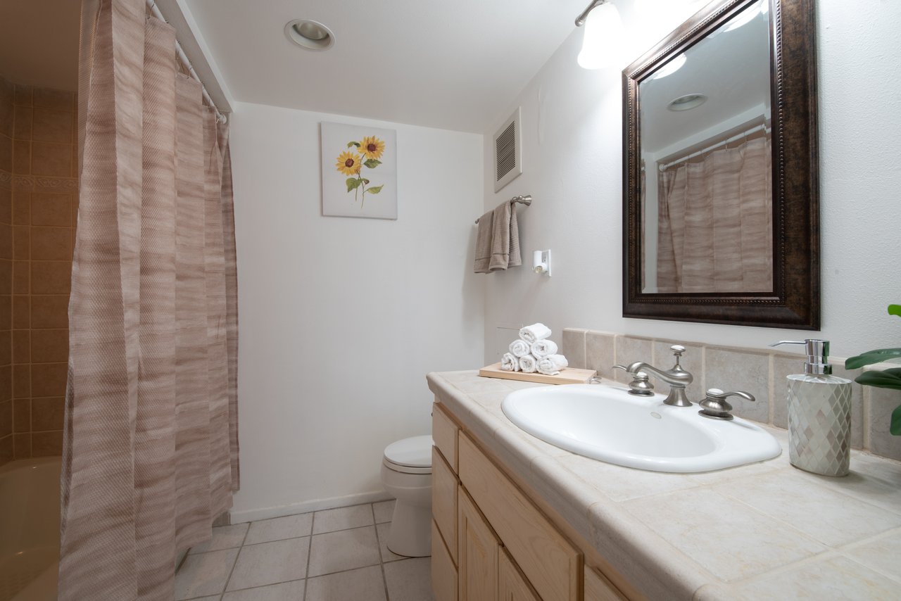10535 Wilshire Blvd #D12, Westwood