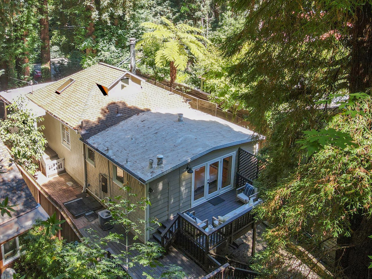 207 Madrone Ave