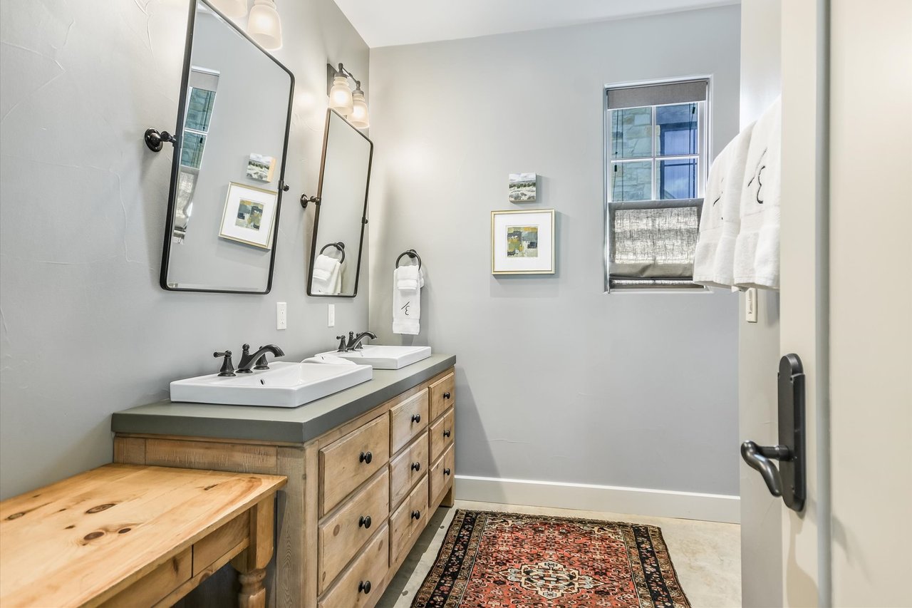 175 S Putting Park Drive