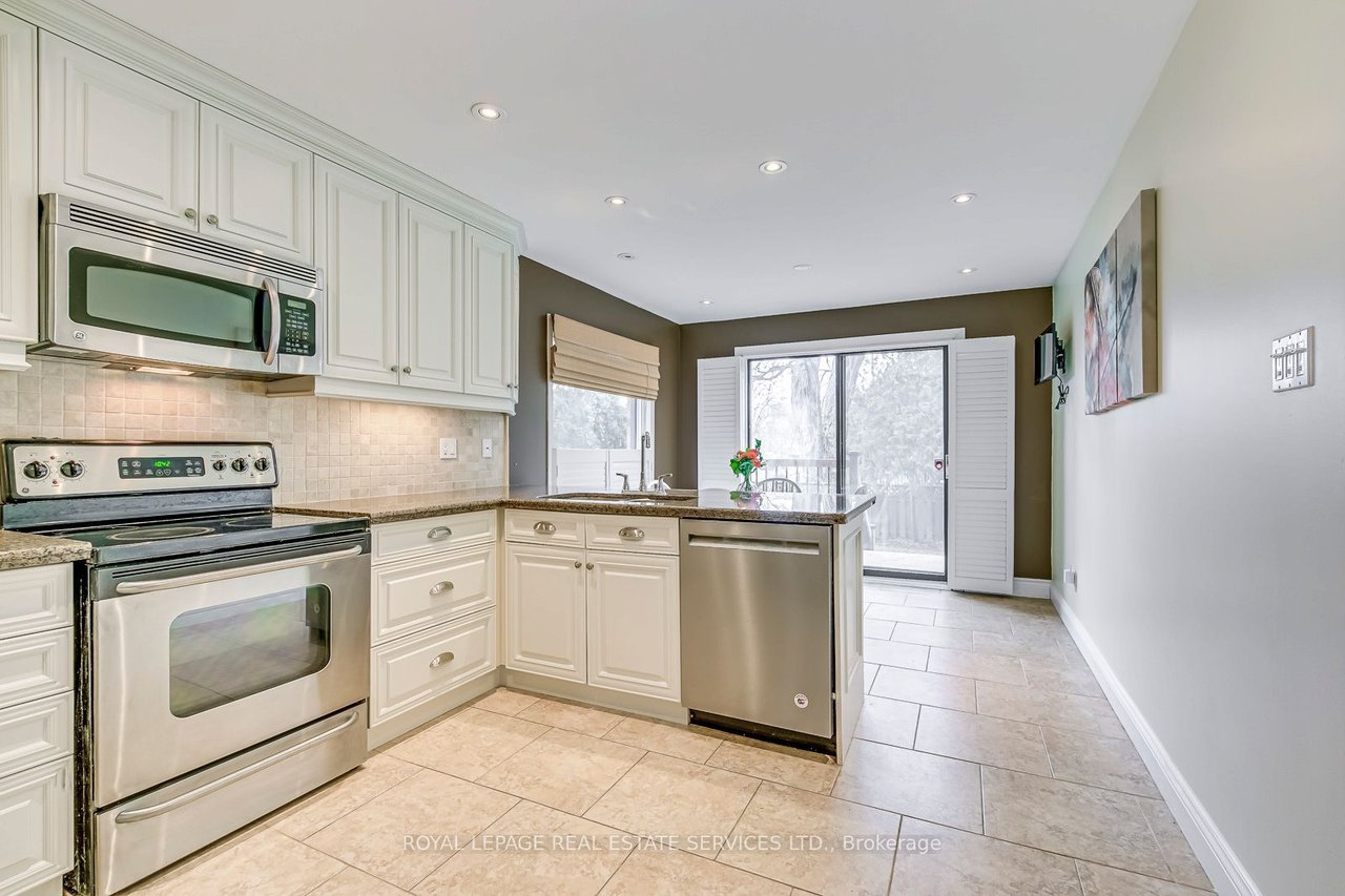 3544 Wass Cres