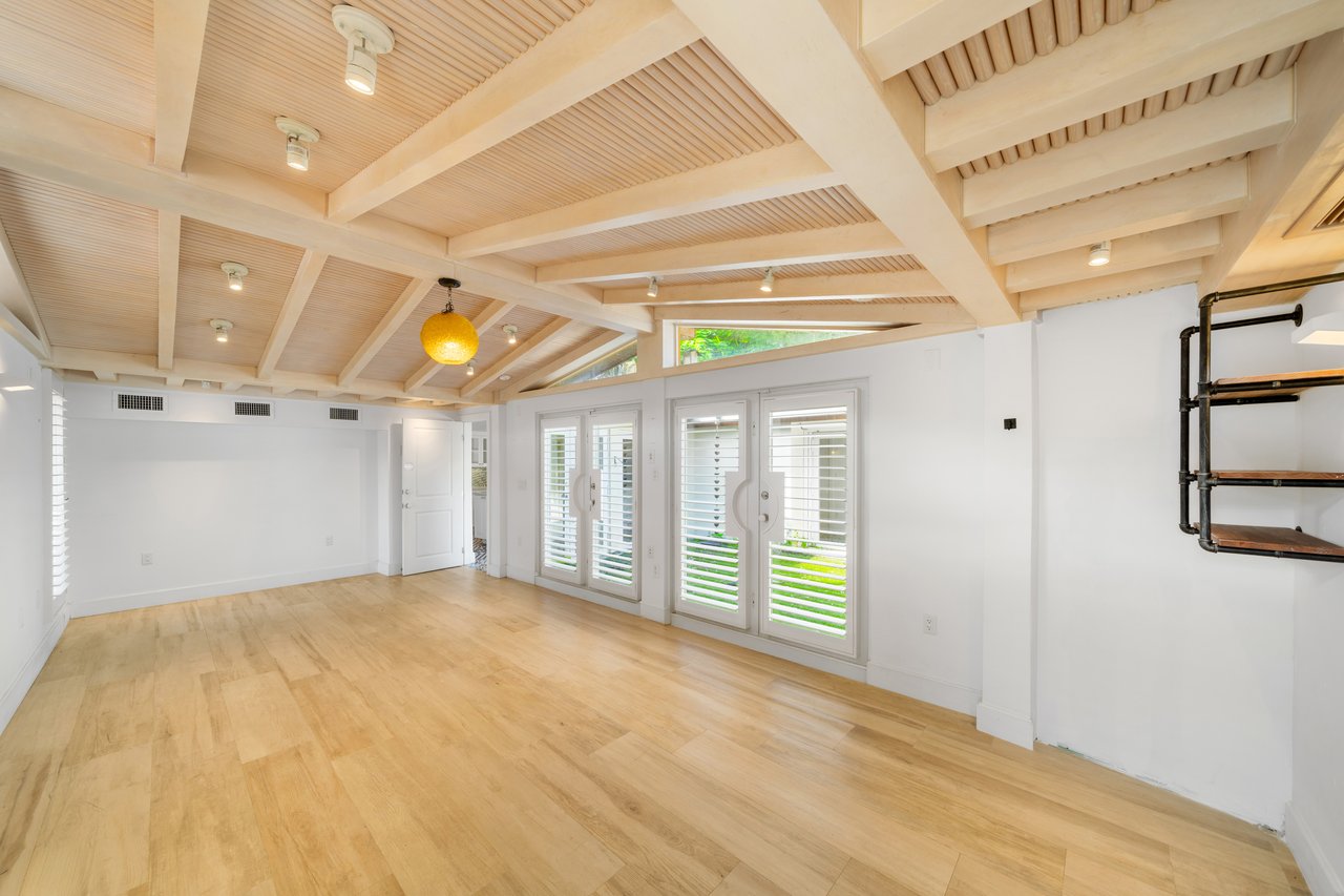 444 W Rivo Alto Drive