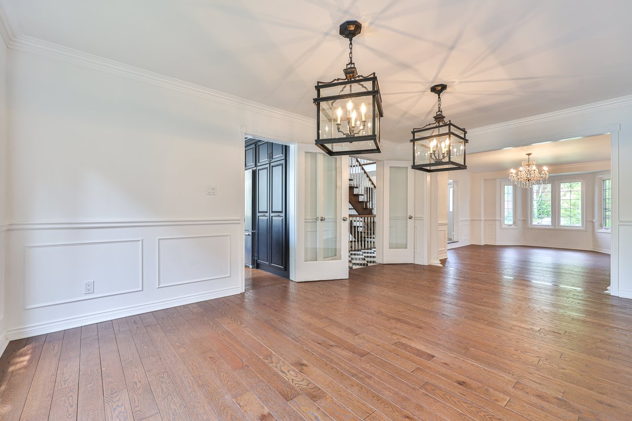 108 Whittington Place, Oakville