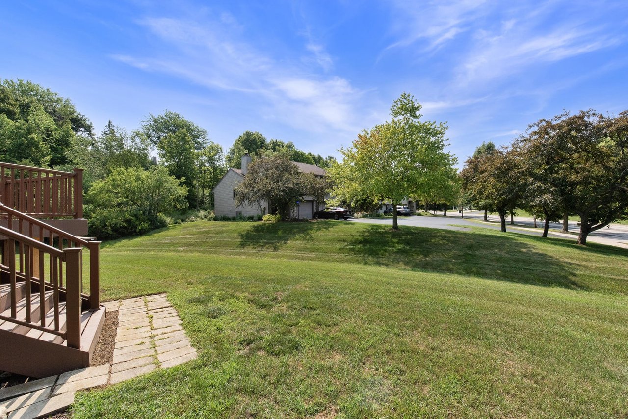 625 Tamarack Dr W
