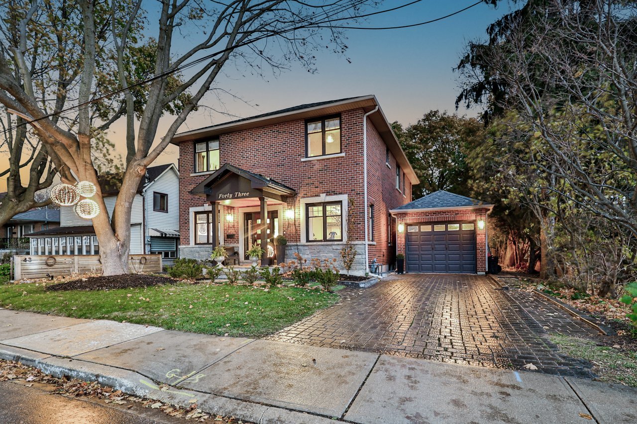 43 Mississauga Road S