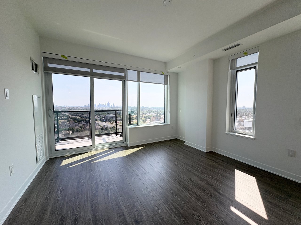 2495 Eglinton Avenue W Unit: 1703