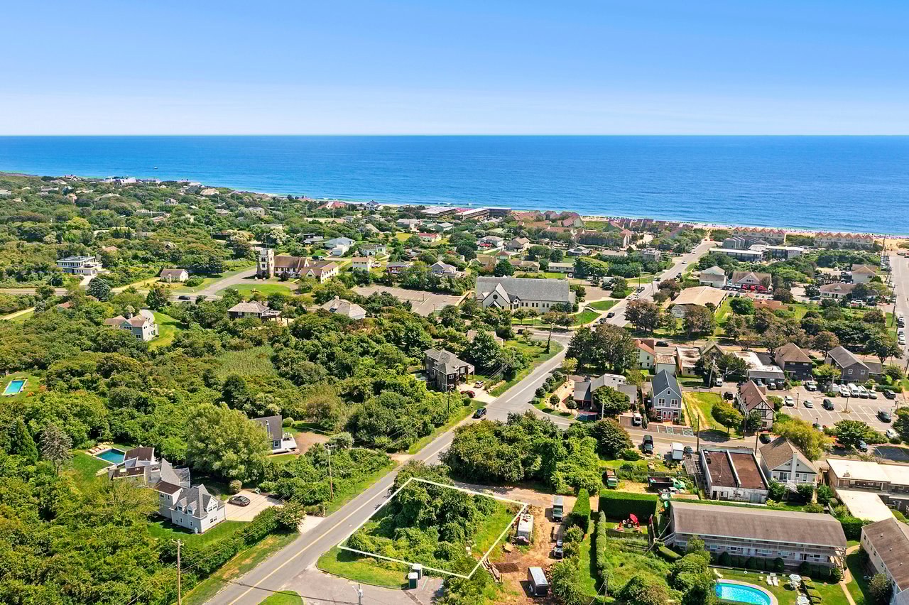 MONTAUK COMMERCIAL VACANT LAND