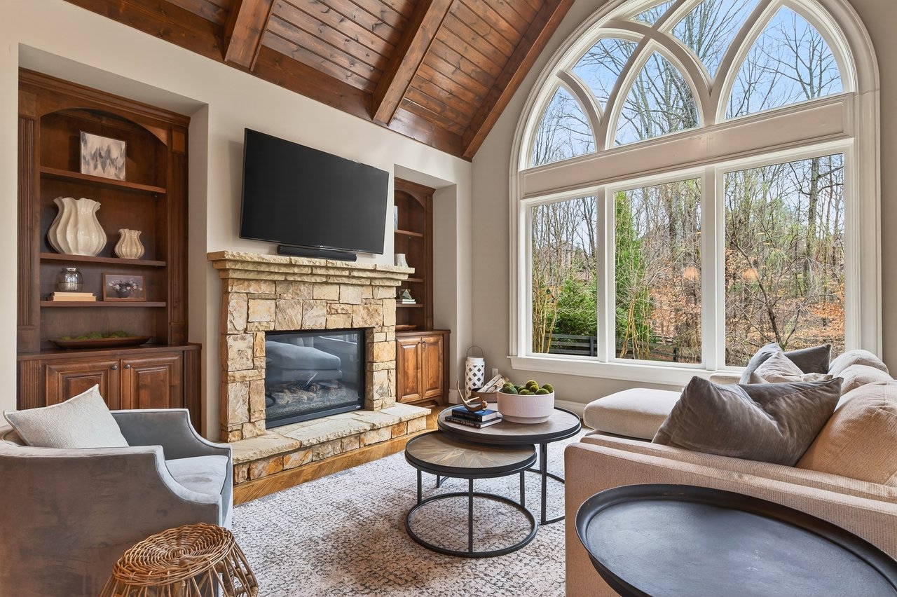 16750 Quayside Drive