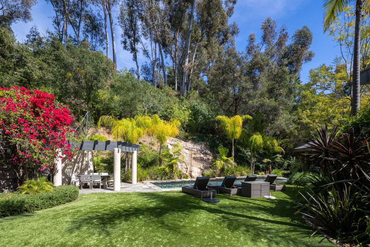 1060 E Oakmont Dr, Brentwood 