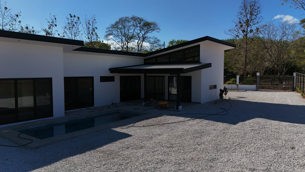 Villa Luz: Tropical Modern Home for Sale in Rancho Pinilla